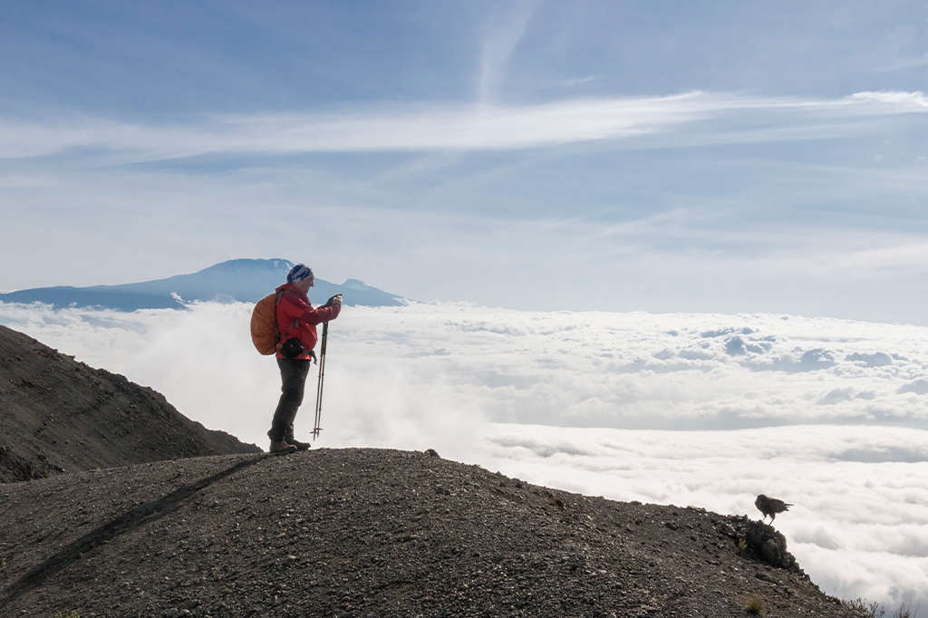 hiking mount meru